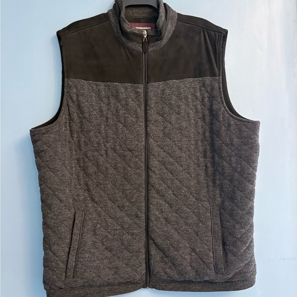 Johnston & Murphy Black and Gray Quilted Vest